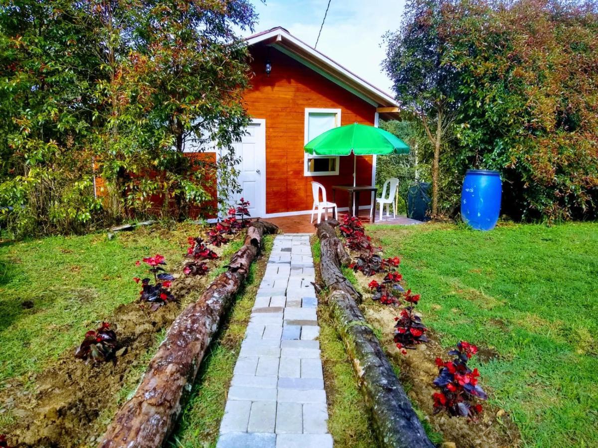 Hospedaje Santaelena -Chalets De Montana- Santa Elena  Exterior photo